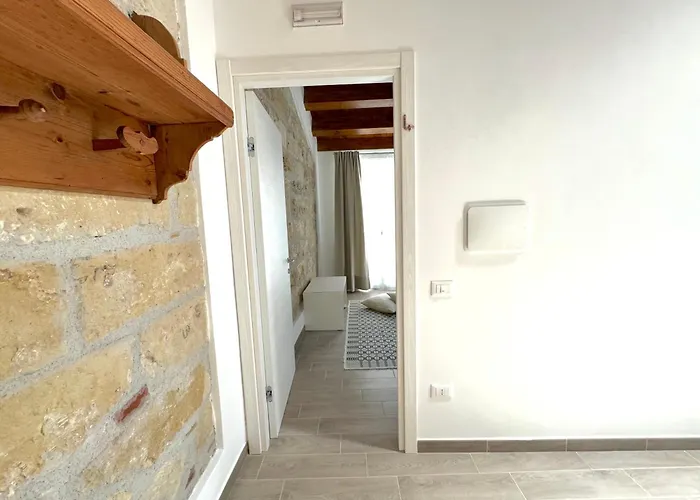 Gasthof Domus Livi Cinisi